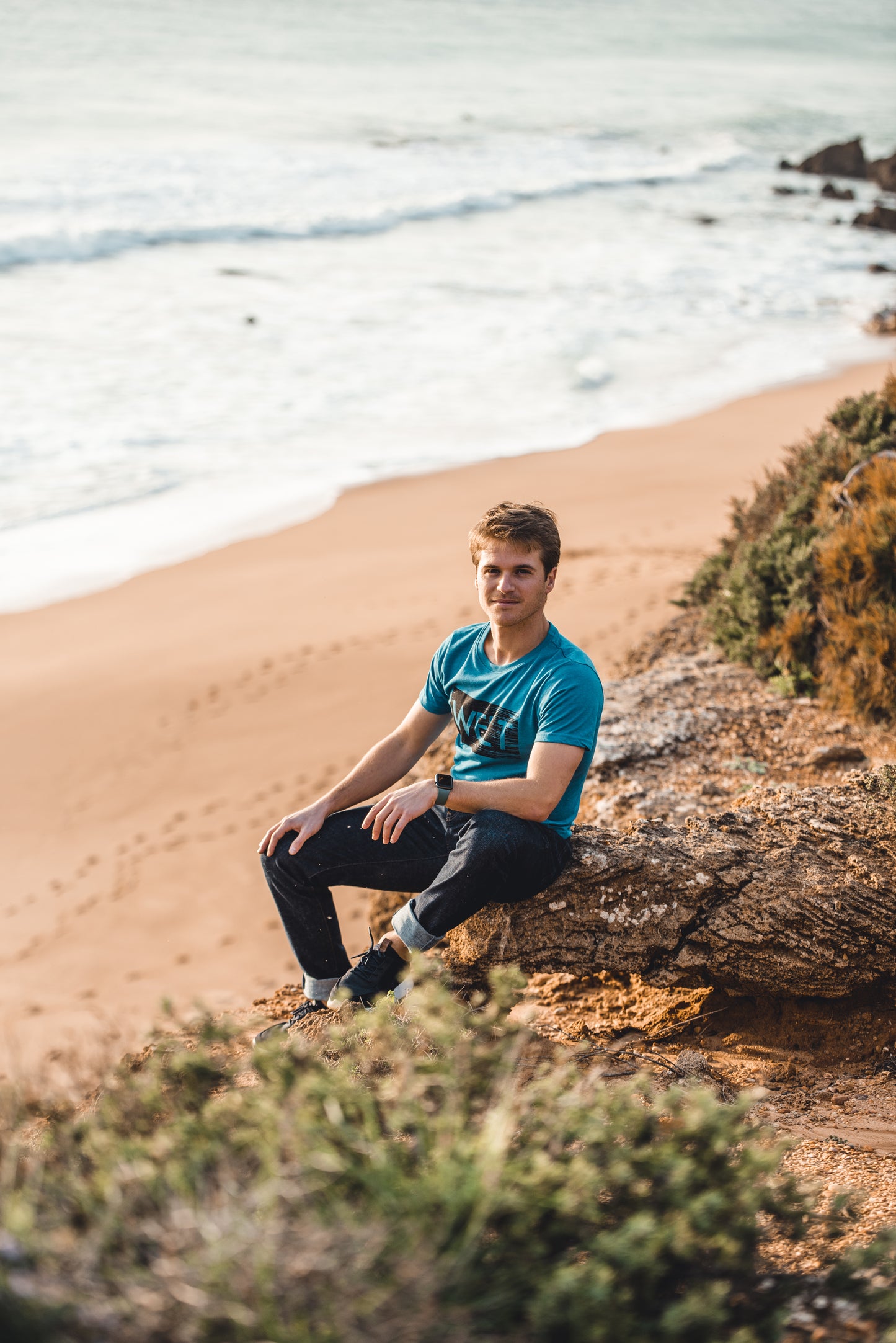 Camiseta azul reciclada