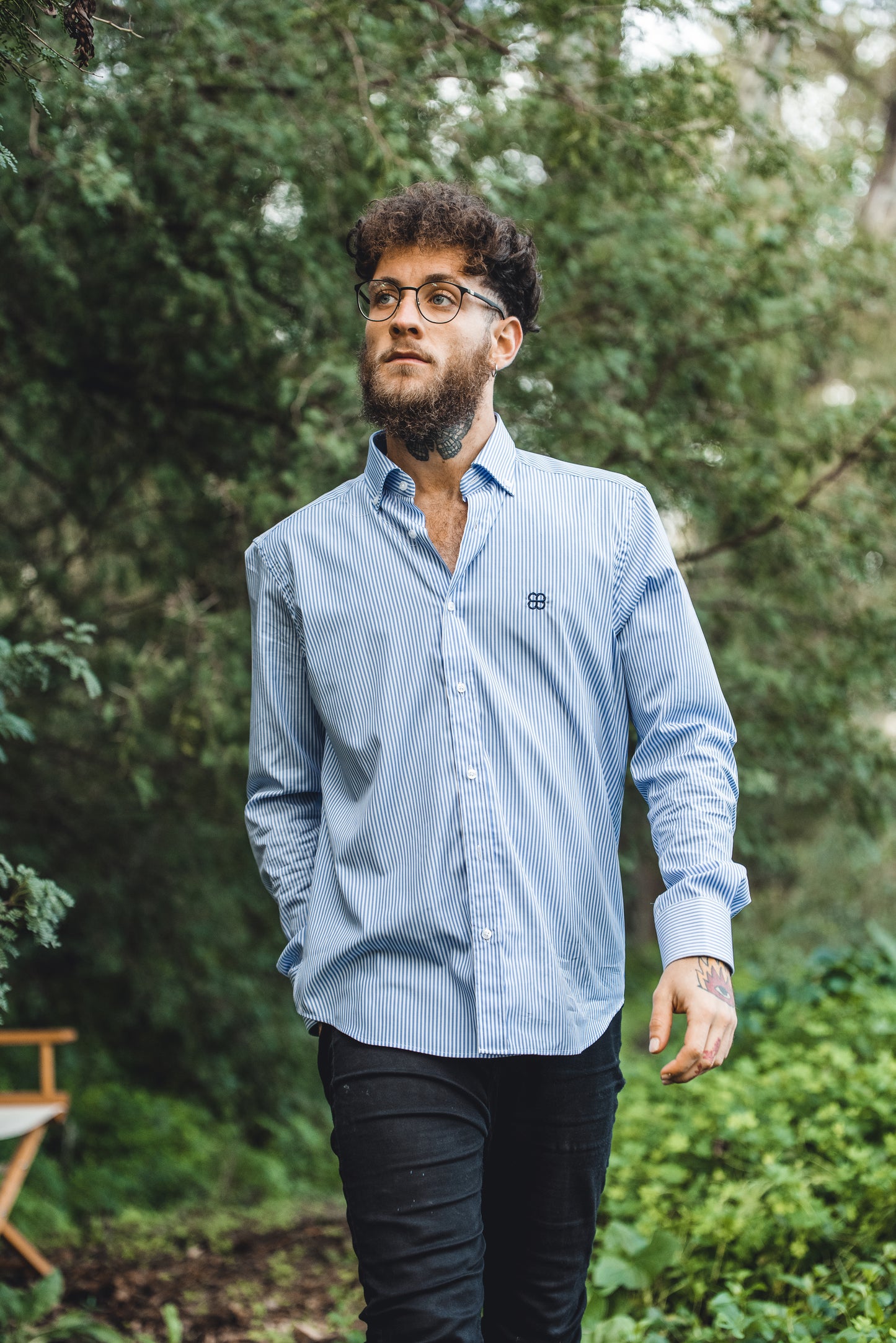 Camisa de rayas azules