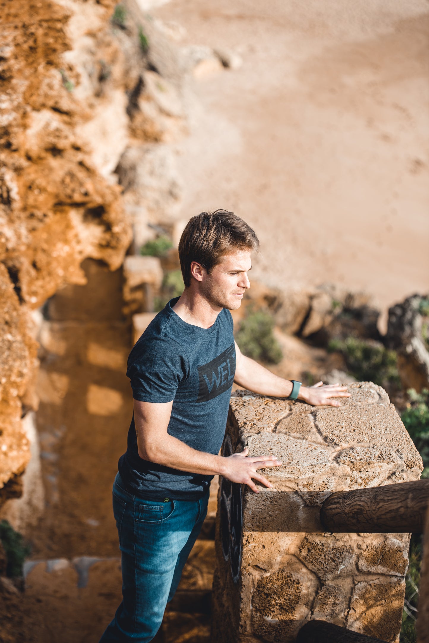 Camiseta azul marino reciclada